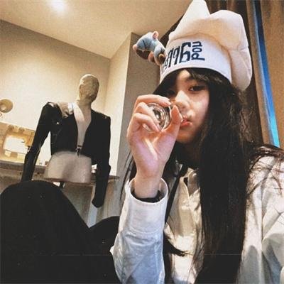 亚瑟与梅林：圣杯骑士封面